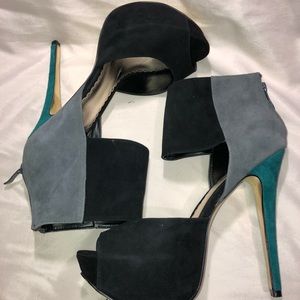 Bebe platform heels like new size 9M